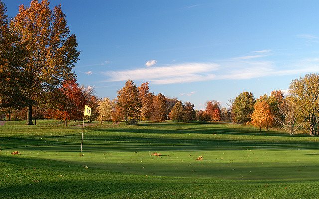 golf course (by flickr user JPDC, https://creativecommons.org/licenses/by/2.0/legalcode)